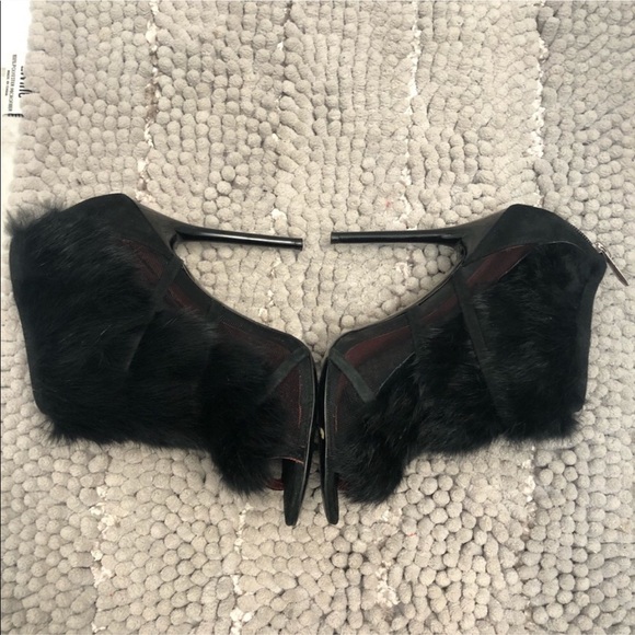 🚚 MOVING SALE Charles Jourdan PARIS real fur ankle heel booties - Picture 4 of 12